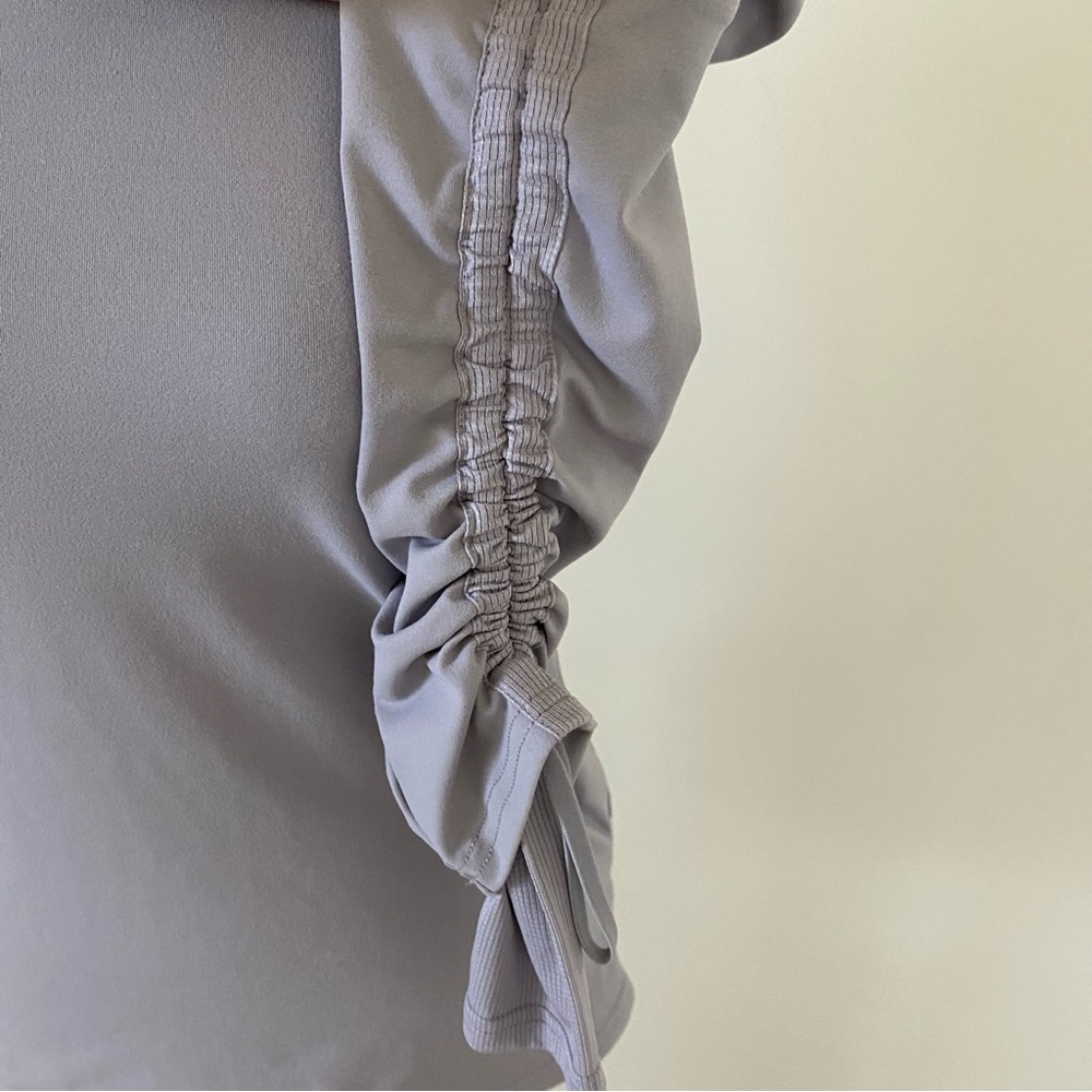 Fabletics Women’s Light Grey Crew Neck Sweatshirt - image 8